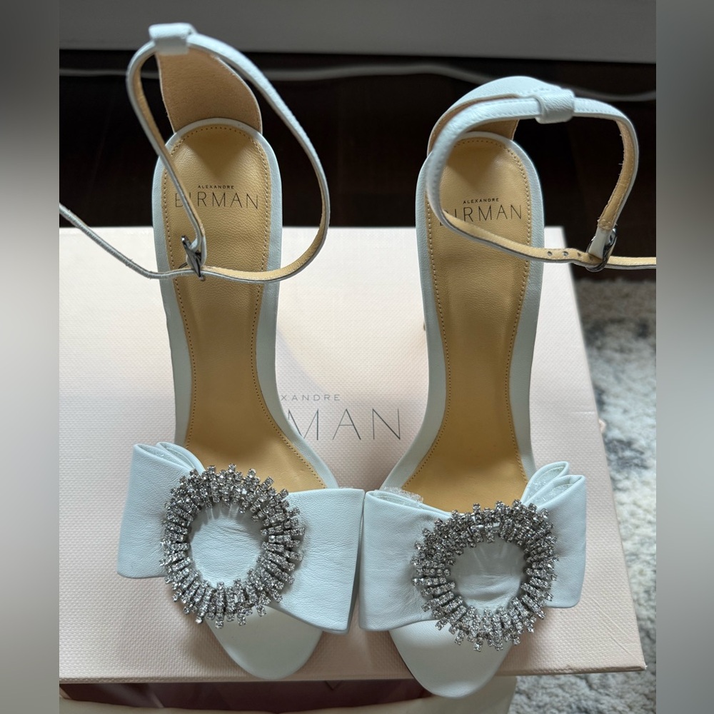 Stunning Alexandre Birman Double Bow Swarovski Heels 37